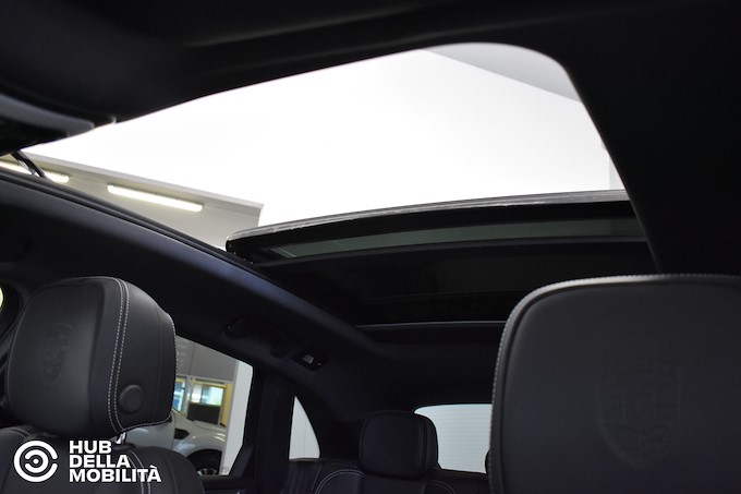 PORSCHE Macan 2.0 T